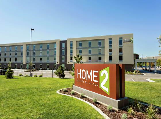 Home2 Suites by Hilton Lehi/Thanksgiving Point allows check-in for 18 year-old guests