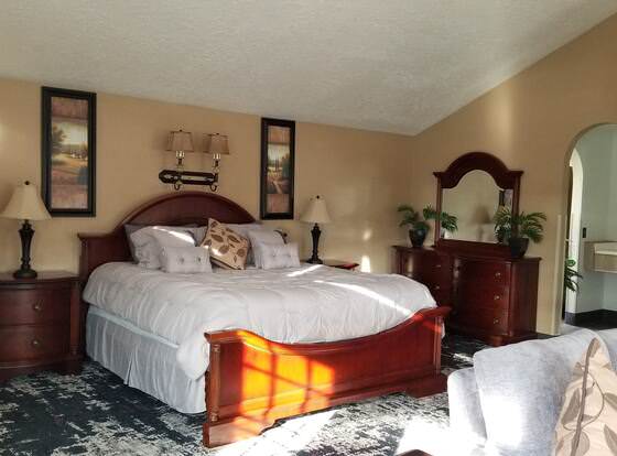 Western Royal Inn allows check-in for 18 year-old guests