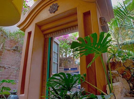 Secret Garden Inn allows check-in for 18 year-old guests