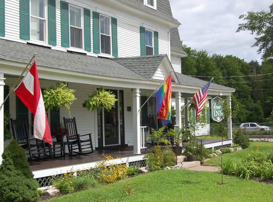 Cranmore Inn and Suites, a North Conway Boutique Hotel allows check-in for 18 year-old guests