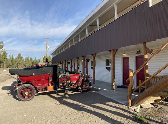 Holiday Motel allows check-in for 18 year-old guests
