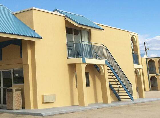 Americas Best Value Inn Schulenburg allows check-in for 18 year-old guests