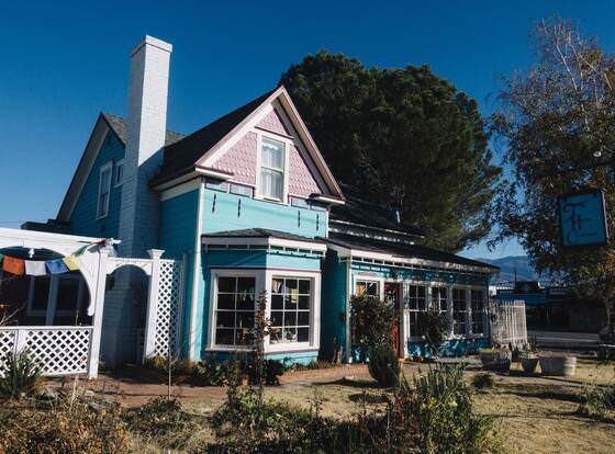 The Hostel California allows check-in for 18 year-old guests