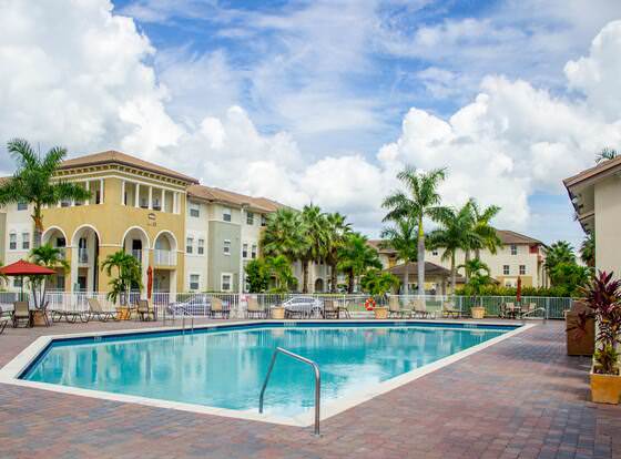 Apartments Villa by Servirents allows check-in for 18 year-old guests