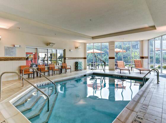 Courtyard by Marriott Bridgeport Clarksburg allows check-in for 18 year-old guests