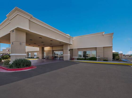 Red Roof Inn Pecos allows check-in for 18 year-old guests