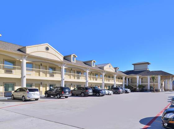Hotels That Allow 18 Year Olds To Check In Houston Houston, TX hotels that allow 18 year olds check-in