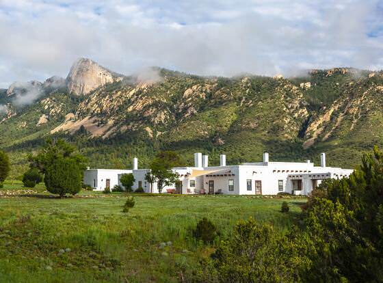 Casa del Gavilan Historic Inn allows check-in for 18 year-old guests