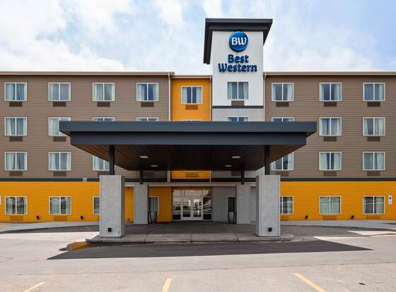 Best Western Roosevelt Place Hotel allows check-in for 18 year-old guests