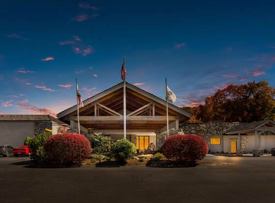 Best Western Mountain Lodge at Banner Elk allows check-in for 18 year-old guests