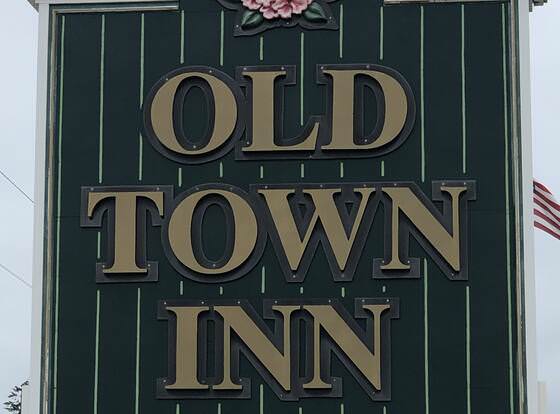 Old Town Inn allows check-in for 18 year-old guests