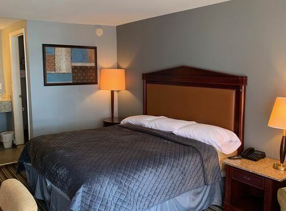 Safari Inn allows check-in for 18 year-old guests