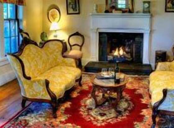 The York House Inn allows check-in for 18 year-old guests