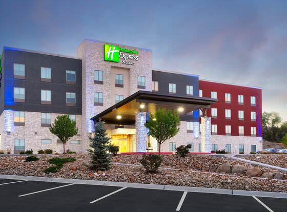 Holiday Inn Express & Suites Price, an IHG Hotel allows check-in for 18 year-old guests