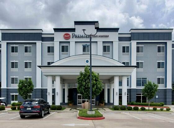 Best Western Premier Ashton Suites-Willowbrook allows check-in for 18 year-old guests