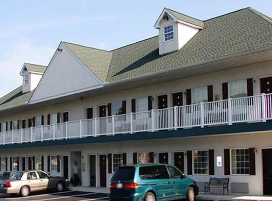 Scottish Inn Ronks allows check-in for 18 year-old guests