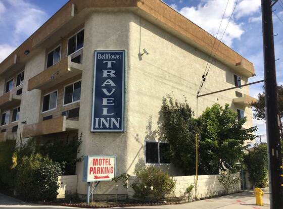 Bellflower Travel Inn allows check-in for 18 year-old guests
