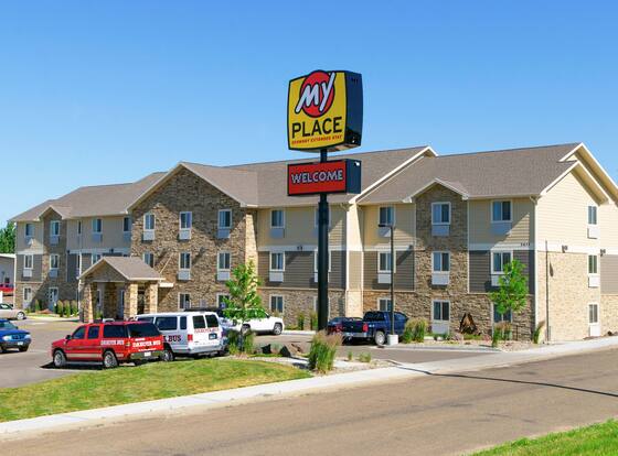 My Place Hotel - Dickinson, ND allows check-in for 18 year-old guests