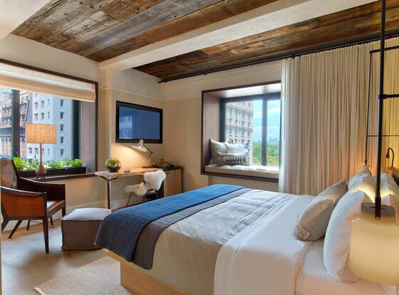 1 Hotel Central Park allows check-in for 18 year-old guests
