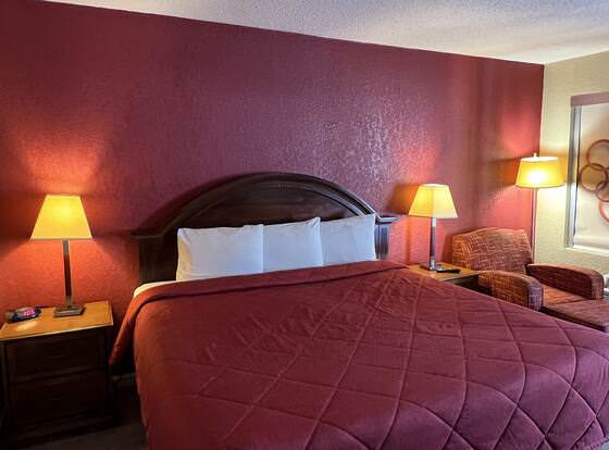 Bestway Inn allows check-in for 18 year-old guests