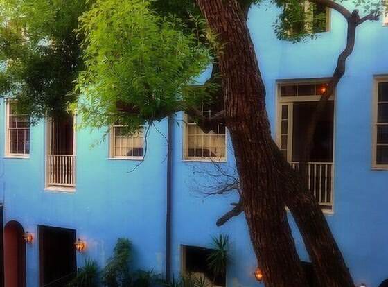 Jean Lafitte House allows check-in for 18 year-old guests