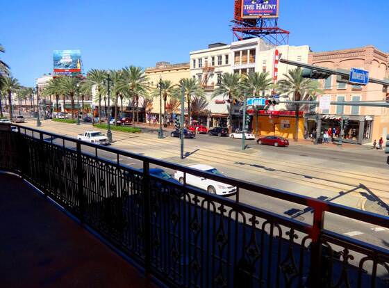 Maison Pierre Lafitte allows check-in for 18 year-old guests