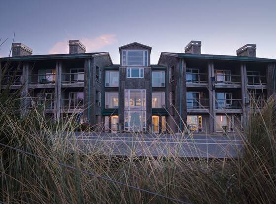 Inn at Cape Kiwanda allows check-in for 18 year-old guests