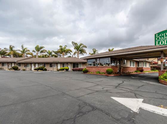 Lone Oak Lodge allows check-in for 18 year-old guests