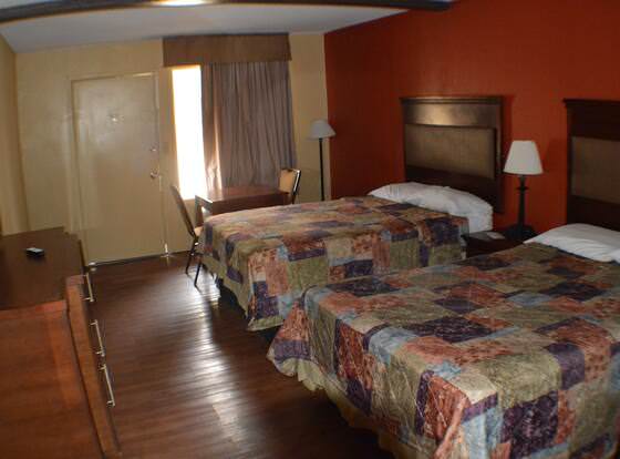 Sun Down Lodge allows check-in for 18 year-old guests