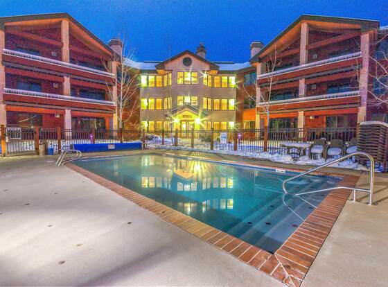 Trappeurs Crossing by Retreatia allows check-in for 18 year-old guests