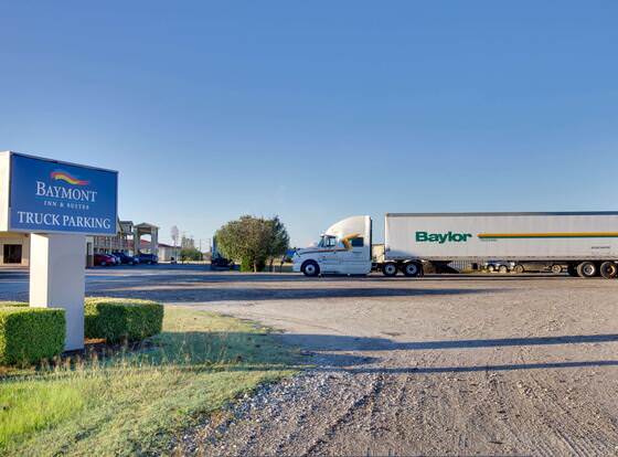 Baymont by Wyndham Terrell allows check-in for 18 year-old guests