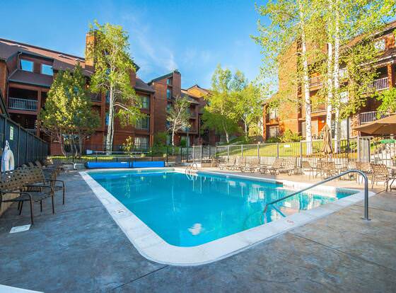 Timber Run by Retreatia allows check-in for 18 year-old guests