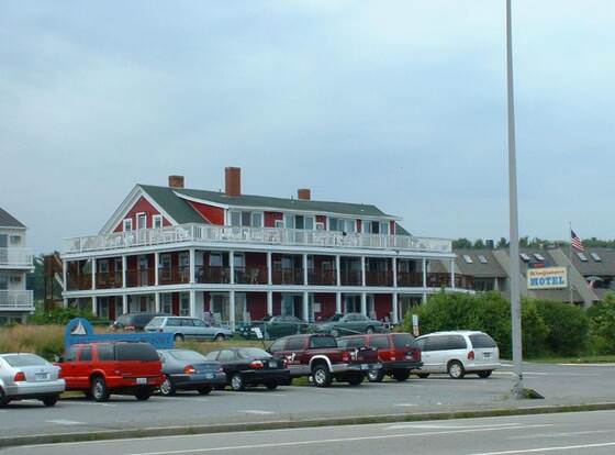 Windjammer By The Sea allows check-in for 18 year-old guests
