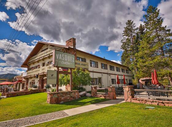 Vasquez Creek Inn allows check-in for 18 year-old guests