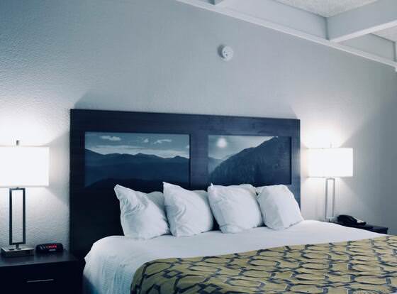 Baymont by Wyndham Cookeville allows check-in for 18 year-old guests