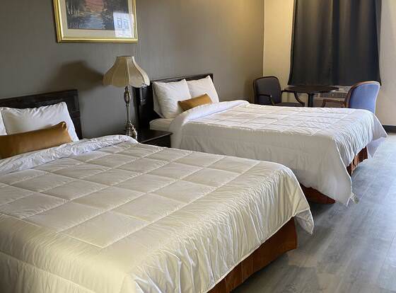 Paxton Inn Motel allows check-in for 18 year-old guests