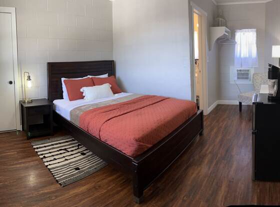 Selkirk Motel allows check-in for 18 year-old guests