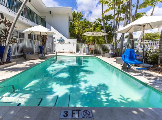 Seaside All Suites Hotel, a South Beach Group Hotel allows check-in for 18 year-old guests