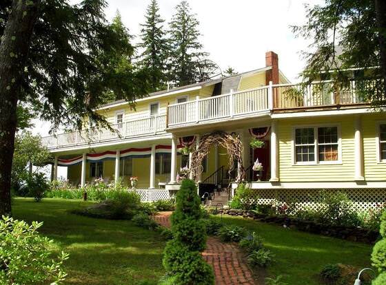 Thornewood Inn allows check-in for 18 year-old guests