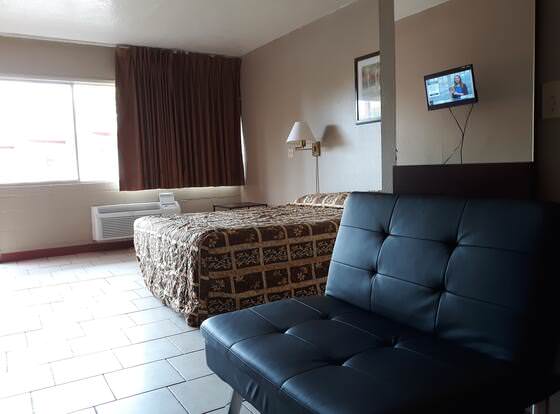 Longview Inn allows check-in for 18 year-old guests