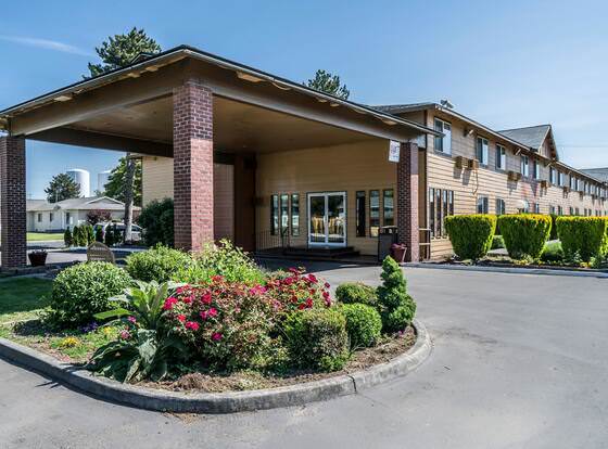 Quality Inn allows check-in for 18 year-old guests