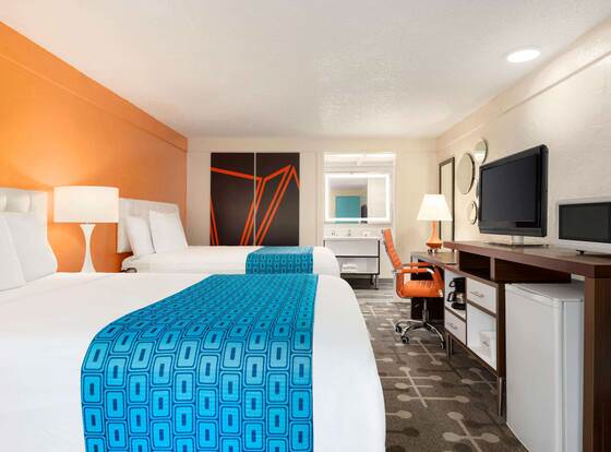 Howard Johnson by Wyndham Dover allows check-in for 18 year-old guests
