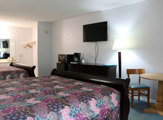 Bent Tree Motel allows check-in for 18 year-old guests