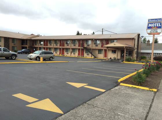 Shanico Inn allows check-in for 18 year-old guests