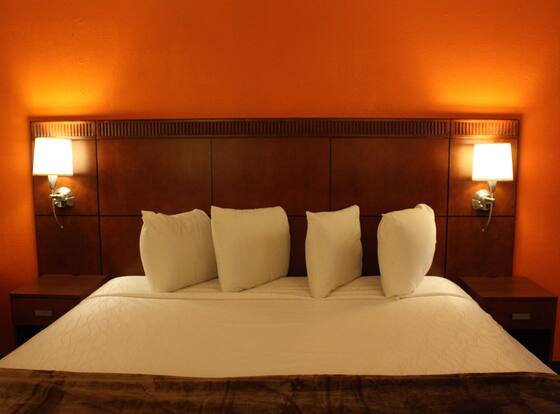 Nampa Downtown Inn allows check-in for 18 year-old guests