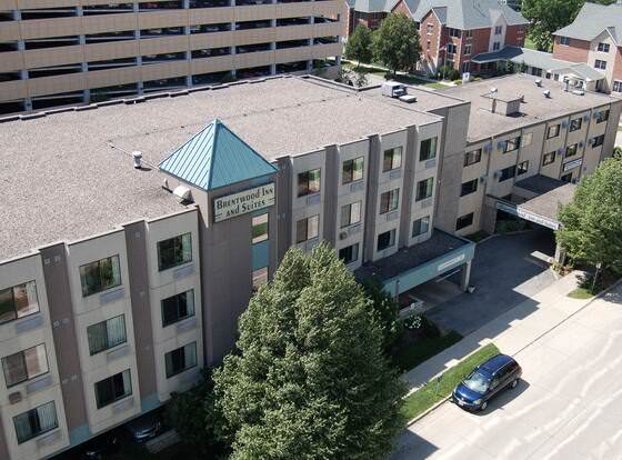 Brentwood Inn & Suites allows check-in for 18 year-old guests