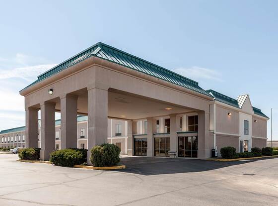 Quality Inn allows check-in for 18 year-old guests