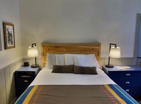 Bright Angel Lodge – Inside the Park allows check-in for 18 year-old guests