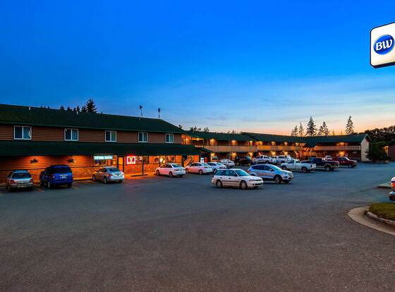 Best Western Bidarka Inn allows check-in for 18 year-old guests