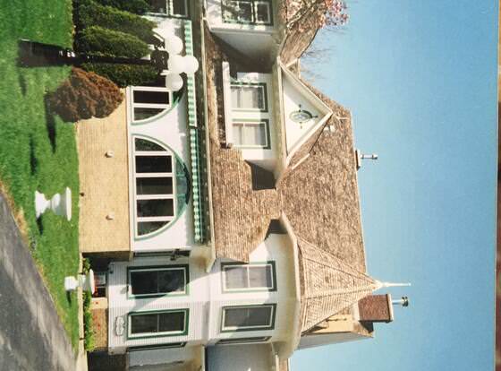 Chestnut Charm Bed & Breakfast allows check-in for 18 year-old guests